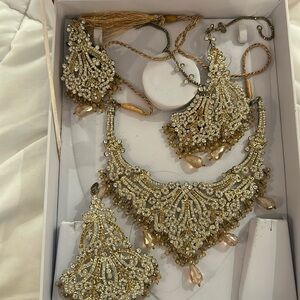Weddings necklace set
